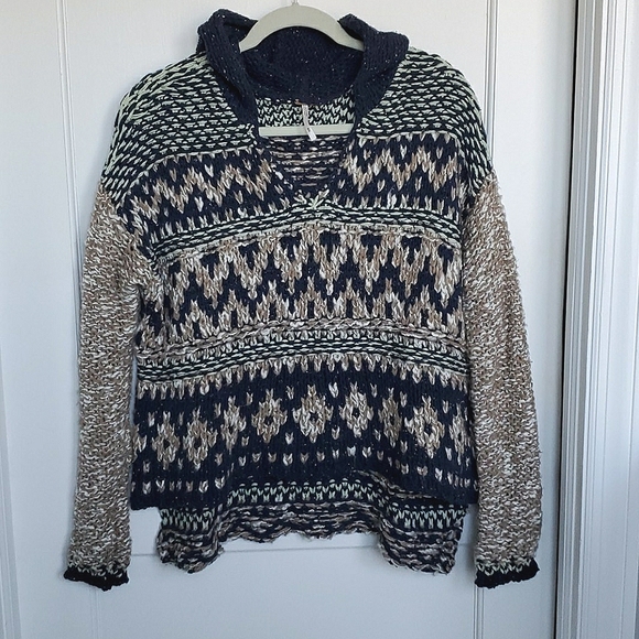 Free People Hooded Sweater - Picture 1 of 3